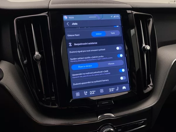 Volvo XC60 T6 AWD RECHARGE DARK PLUS AUT - foto 53