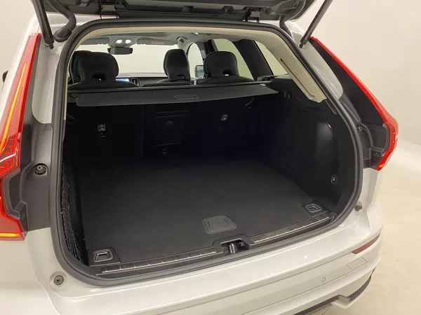 Volvo XC60 T6 AWD RECHARGE DARK PLUS AUT - foto 6