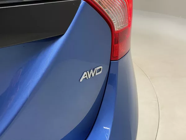 Volvo V60 D4 AWD R-DESIGN AUT - foto 32