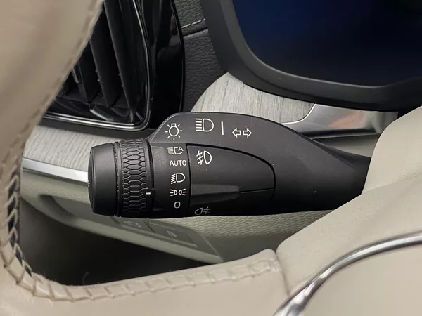 Volvo V60 T6 RECHARGE BRIGHT ULTIMATE - foto 22