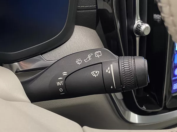 Volvo V60 T6 RECHARGE BRIGHT ULTIMATE - foto 23