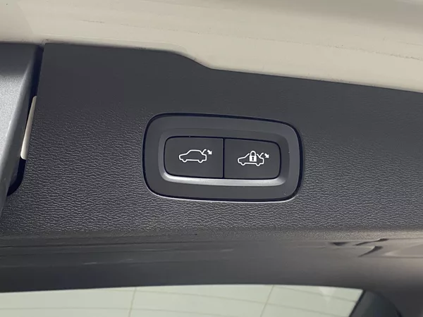 Volvo V60 T6 RECHARGE BRIGHT ULTIMATE - foto 36