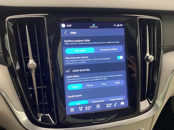 Volvo V60 T6 RECHARGE BRIGHT ULTIMATE - foto 50