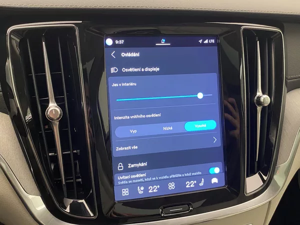 Volvo V60 T6 RECHARGE BRIGHT ULTIMATE - foto 52