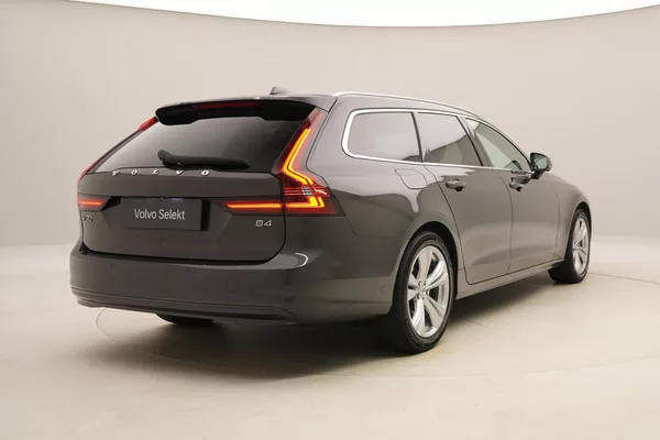 Volvo V90 B4 MOMENTUM AUT CZ - foto 13