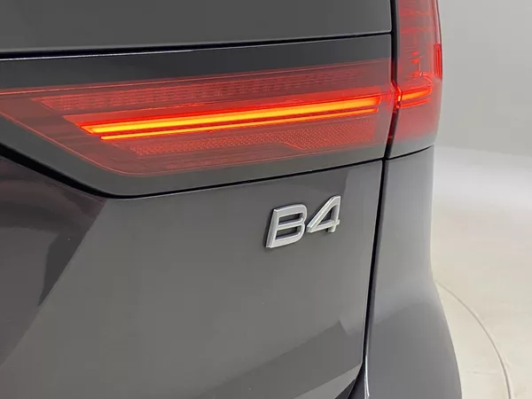Volvo V90 B4 MOMENTUM AUT CZ - foto 36