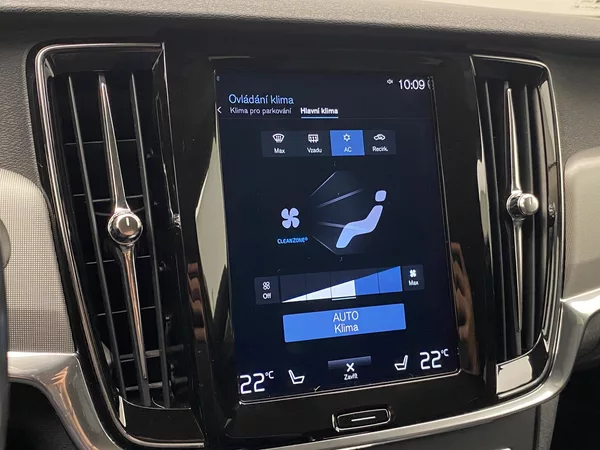 Volvo V90 B4 MOMENTUM AUT CZ - foto 38