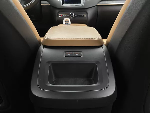 Volvo XC90 B5 AWD INSCRIPTION AUT CZ - foto 31