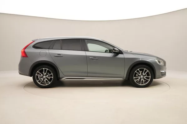 Volvo V60 CC D4 AWD SUMMUM AUT - foto 13