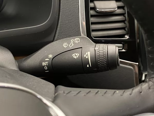 Volvo XC90 D5 AWD INSCRIPTION AUT CZ - foto 22
