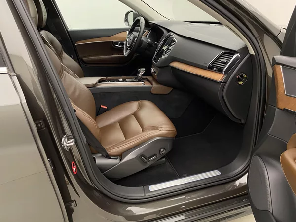 Volvo XC90 D5 AWD INSCRIPTION AUT CZ - foto 23