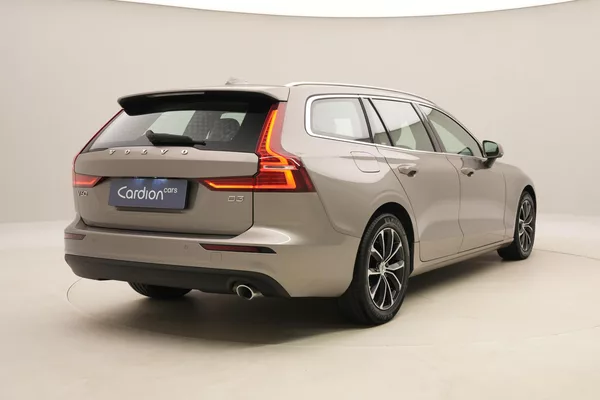 Volvo V60 D3 MOMENTUM AUT - foto 12