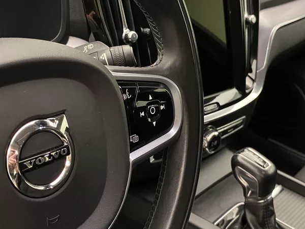 Volvo V60 D3 MOMENTUM AUT - foto 20