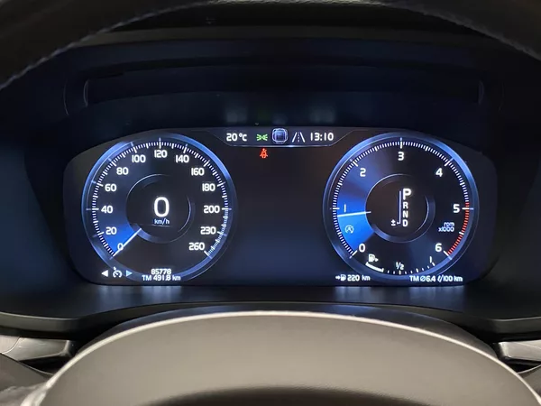 Volvo V60 D3 MOMENTUM AUT - foto 25