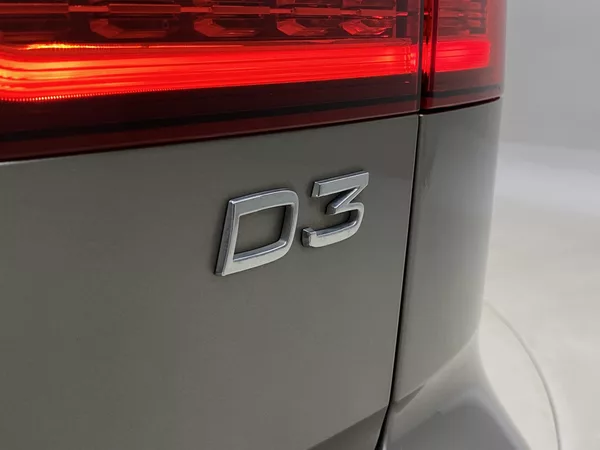 Volvo V60 D3 MOMENTUM AUT - foto 34