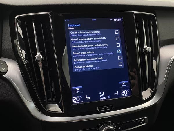 Volvo V60 D3 MOMENTUM AUT - foto 41