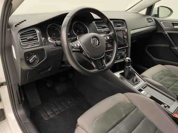 Volkswagen Golf 1.6TDI 85kW CZ - foto 4
