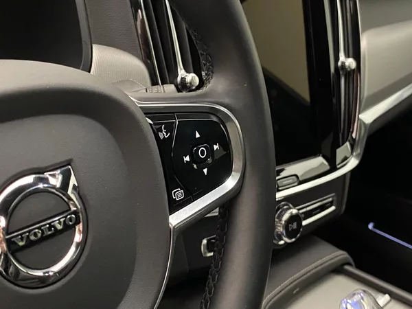 Volvo S90 B5 AWD BLACK ULTIMATE AUT CZ - foto 21
