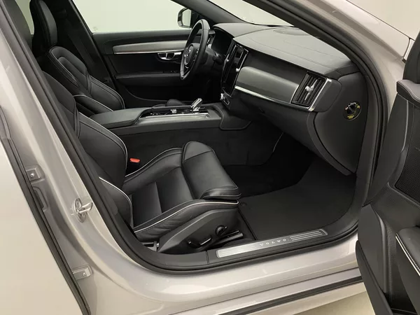 Volvo S90 B5 AWD BLACK ULTIMATE AUT CZ - foto 24