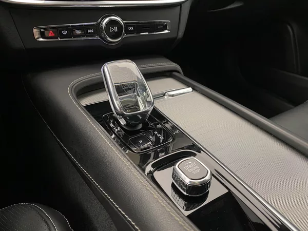 Volvo S90 B5 AWD BLACK ULTIMATE AUT CZ - foto 27
