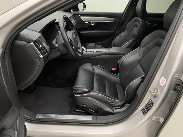 Volvo S90 B5 AWD BLACK ULTIMATE AUT CZ - foto 3