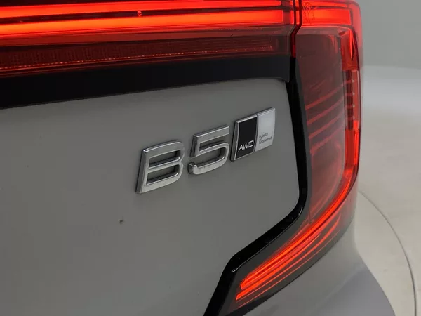 Volvo S90 B5 AWD BLACK ULTIMATE AUT CZ - foto 39