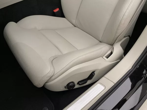Volvo V60 B4 DARK PLUS AUT CZ - foto 24