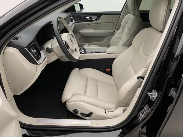 Volvo V60 B4 DARK PLUS AUT CZ - foto 3