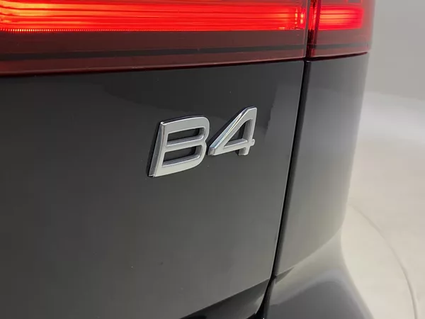 Volvo V60 B4 DARK PLUS AUT CZ - foto 36