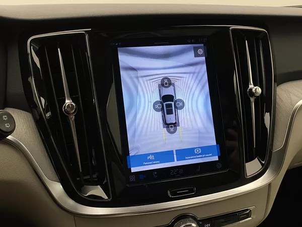 Volvo V60 B4 DARK PLUS AUT CZ - foto 49