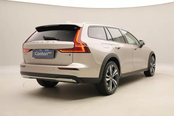 Volvo V60 CC B5 AWD BRIGHT PLUS AUT - foto 12
