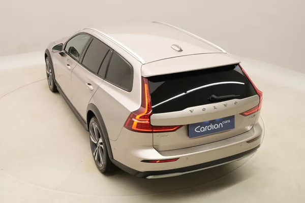 Volvo V60 CC B5 AWD BRIGHT PLUS AUT - foto 17
