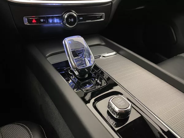 Volvo V60 CC B5 AWD BRIGHT PLUS AUT - foto 26