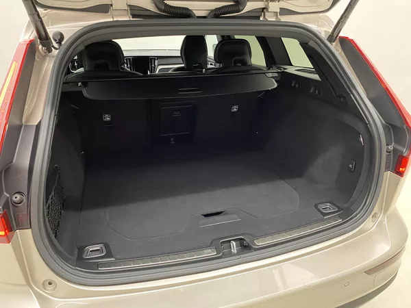Volvo V60 CC B5 AWD BRIGHT PLUS AUT - foto 6