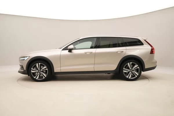 Volvo V60 CC B5 AWD BRIGHT PLUS AUT - foto 9