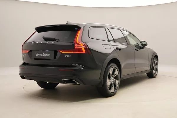 Volvo V60 CC B5 AWD MOMENTUM AUT - foto 13