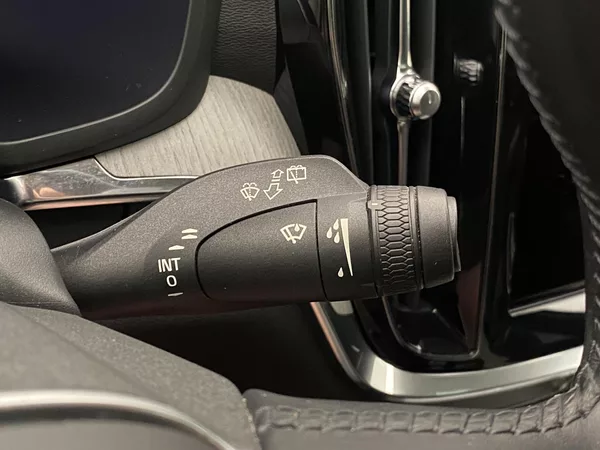 Volvo V60 CC B5 AWD MOMENTUM AUT - foto 23