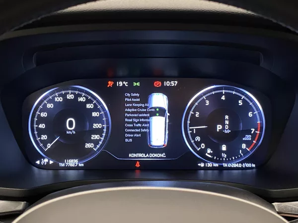 Volvo V60 CC B5 AWD MOMENTUM AUT - foto 26