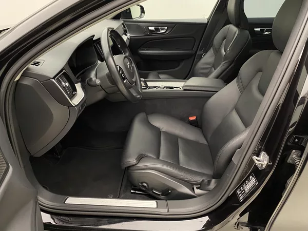 Volvo V60 CC B5 AWD MOMENTUM AUT - foto 3
