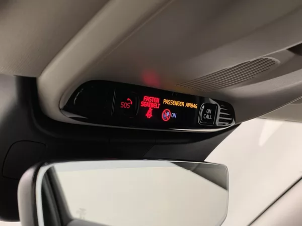 Volvo V60 CC B5 AWD MOMENTUM AUT - foto 31