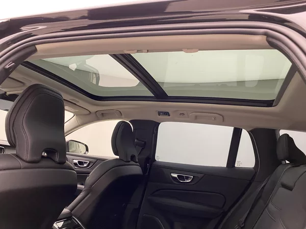 Volvo V60 CC B5 AWD MOMENTUM AUT - foto 32
