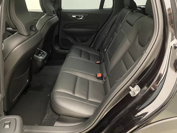 Volvo V60 CC B5 AWD MOMENTUM AUT - foto 5
