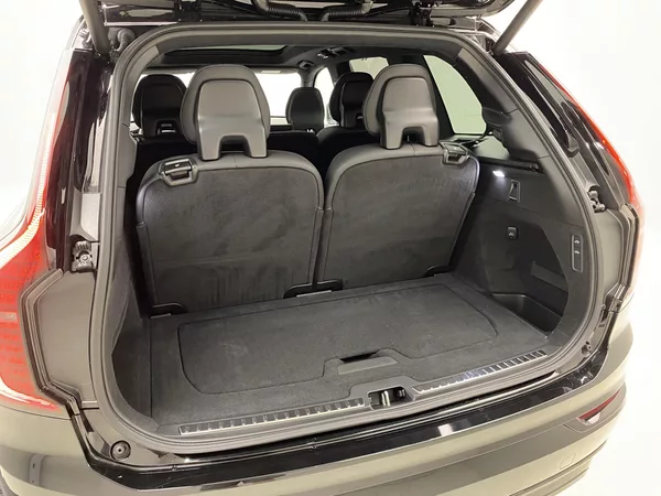 Volvo XC90 B5 AWD BLACK EDITION ULTRA 7 - foto 25