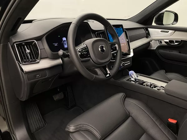 Volvo XC90 B5 AWD BLACK EDITION ULTRA 7 - foto 27