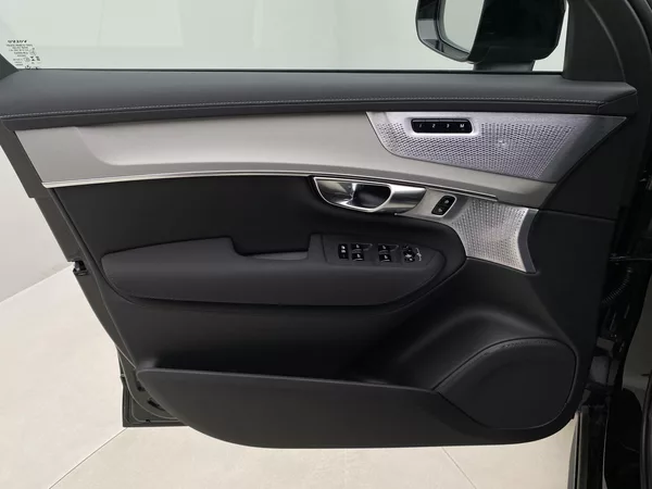 Volvo XC90 B5 AWD BLACK EDITION ULTRA 7 - foto 7
