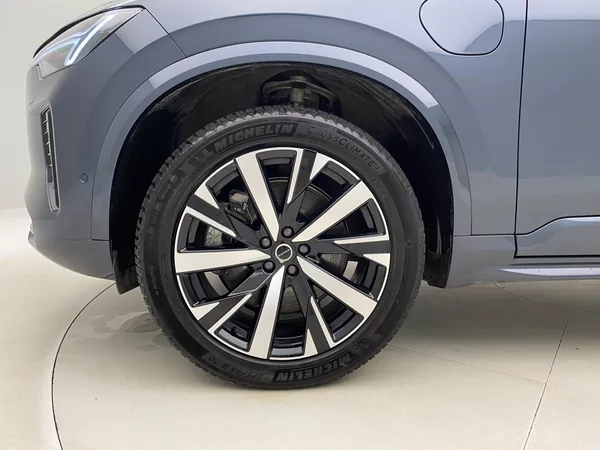Volvo XC90 T8 AWD Plug-in DARK ULTRA - foto 18