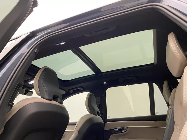 Volvo XC90 T8 AWD Plug-in DARK ULTRA - foto 21