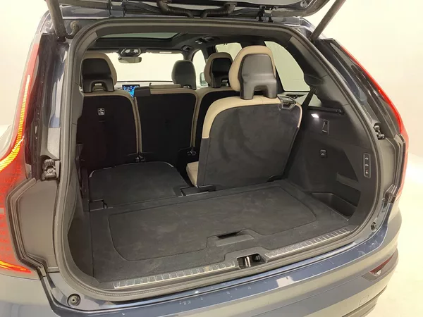 Volvo XC90 T8 AWD Plug-in DARK ULTRA - foto 26