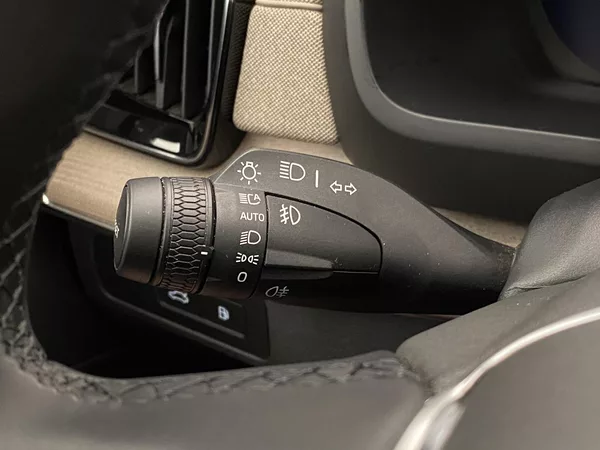 Volvo XC90 T8 AWD Plug-in DARK ULTRA - foto 35