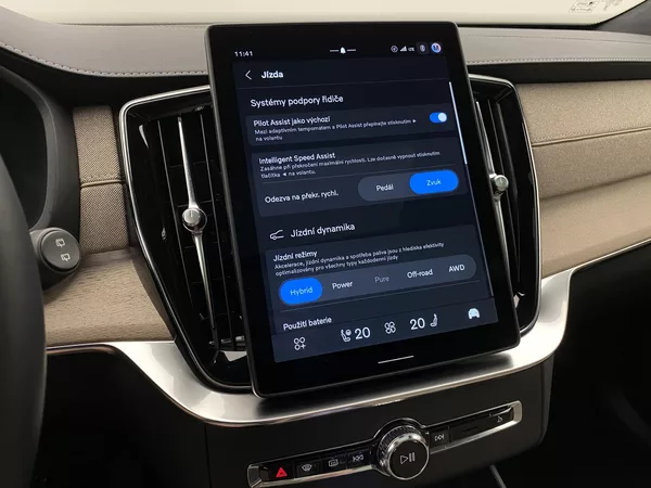 Volvo XC90 T8 AWD Plug-in DARK ULTRA - foto 57